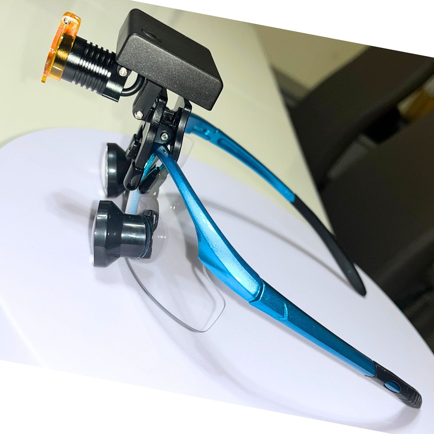 Blue Loupes with wireless headlight